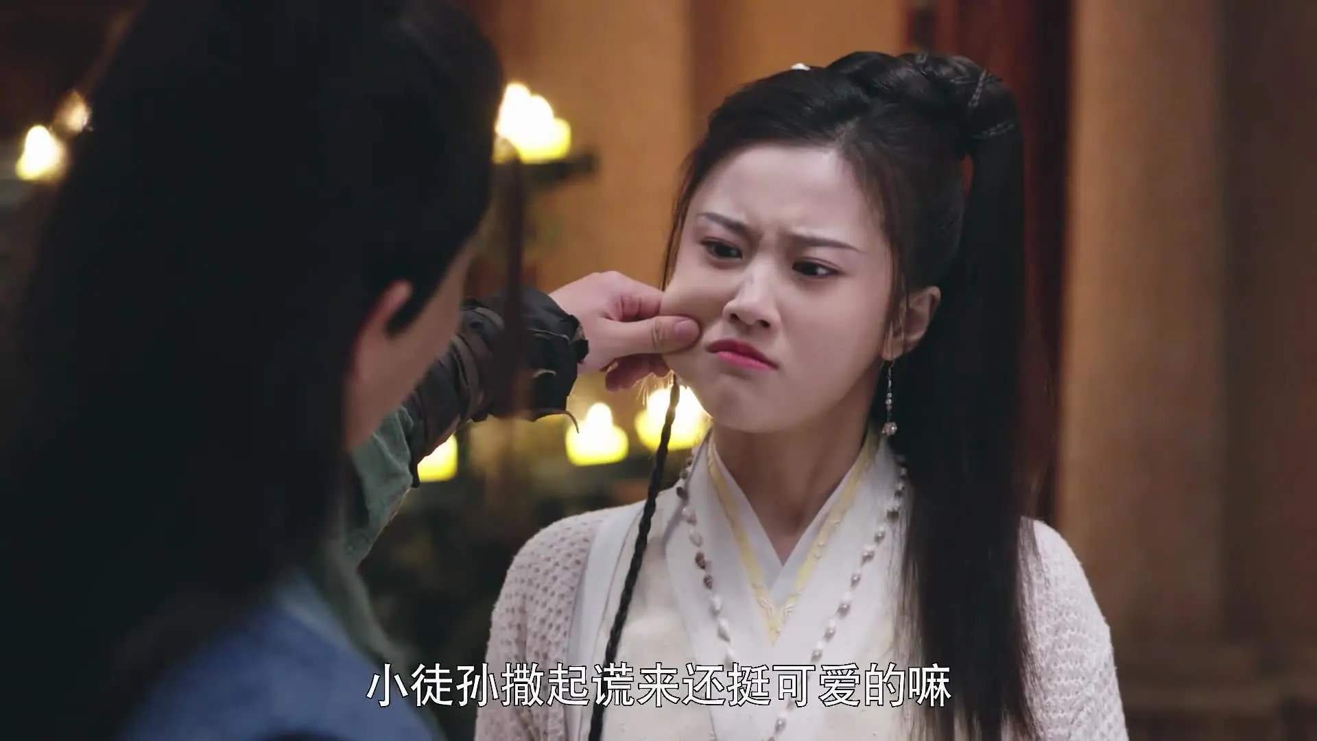 舞台法则，当非洲雄鹰咬碎乌克兰，莱万则越淬越火